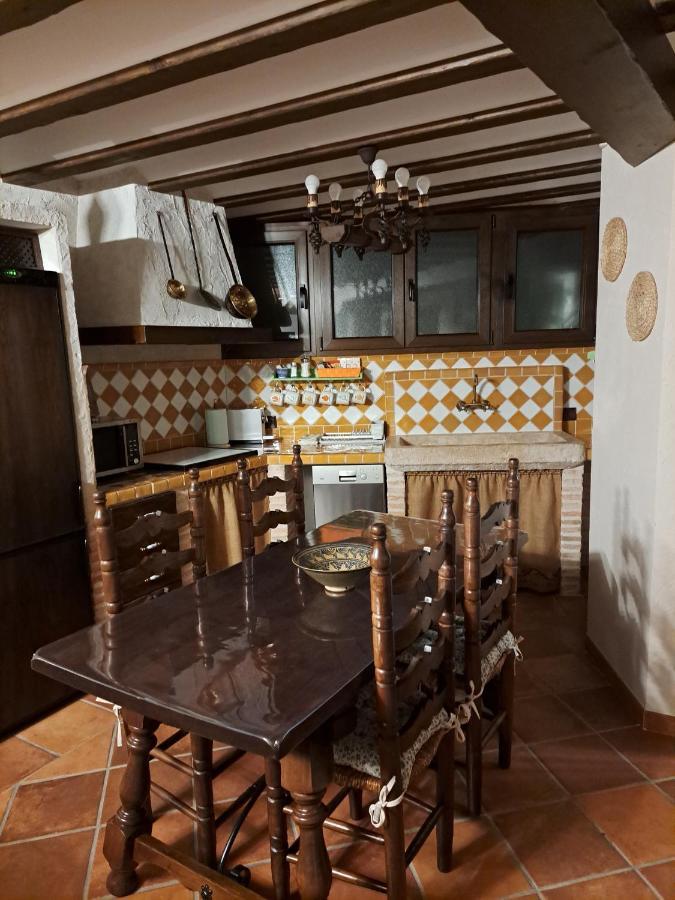 Casa Rural La Bodega, Ofrece Cata De Vino Gratis Horche ภายนอก รูปภาพ