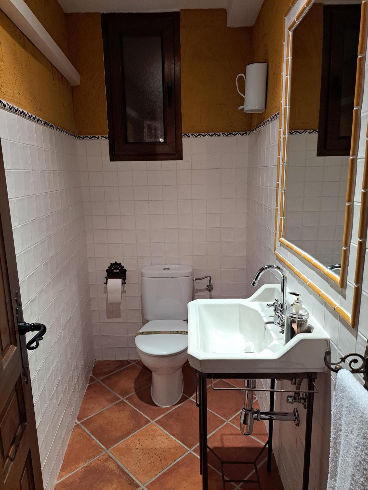 Casa Rural La Bodega, Ofrece Cata De Vino Gratis Horche ภายนอก รูปภาพ