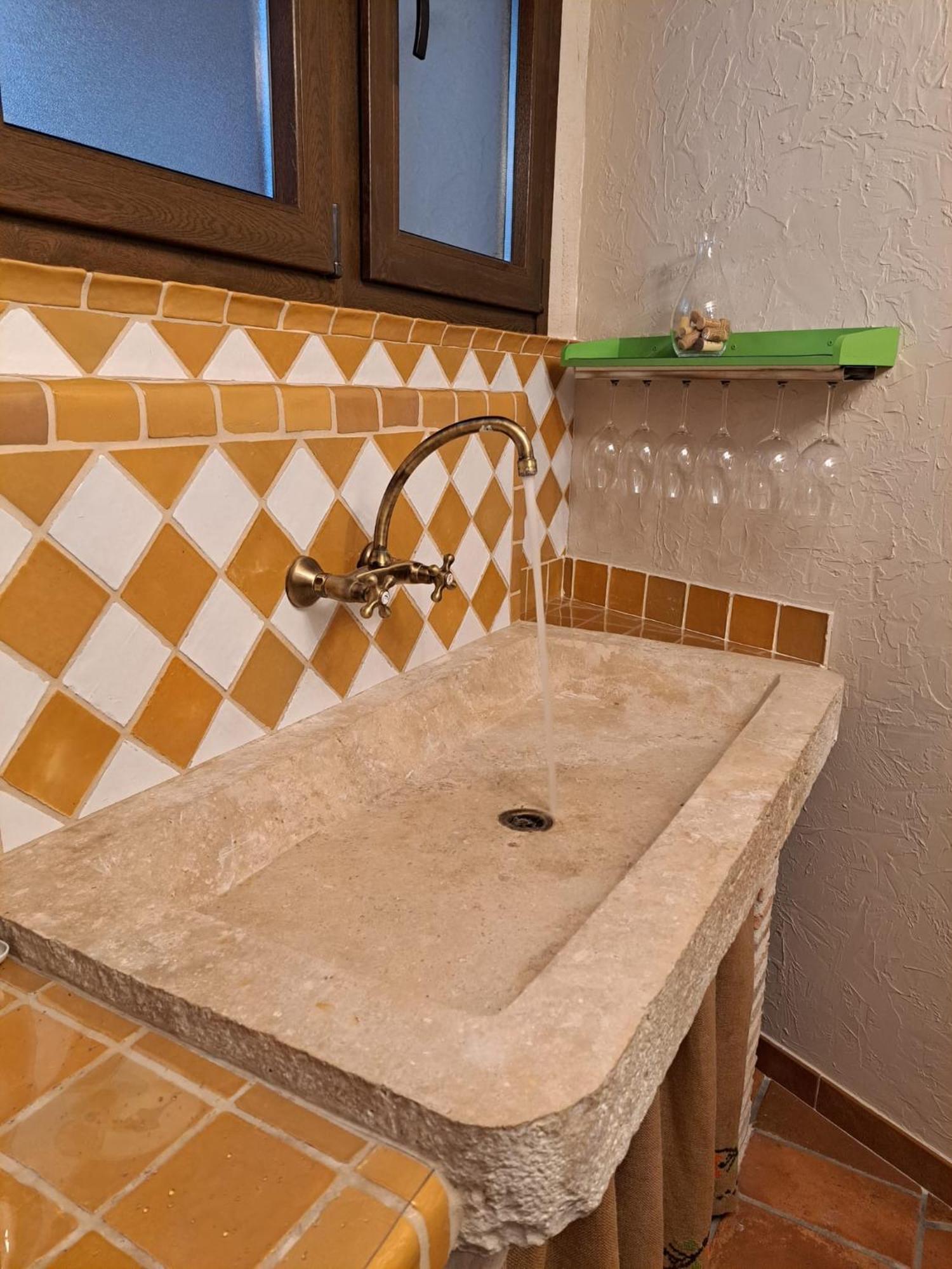 Casa Rural La Bodega, Ofrece Cata De Vino Gratis Horche ภายนอก รูปภาพ